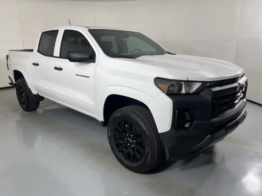 2026 Chevrolet Colorado Work Truck photo 1
