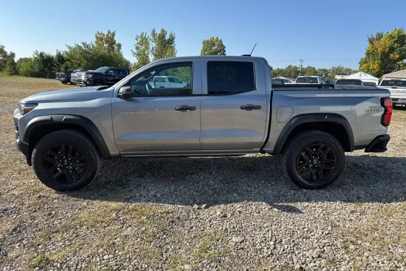 2025 Chevrolet Colorado Trail Boss photo 1