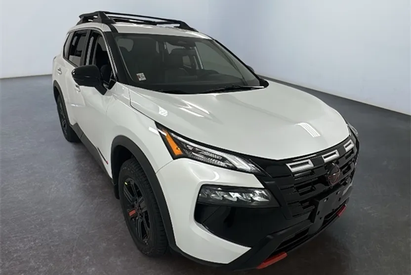 2026 Nissan Rogue SV photo 1