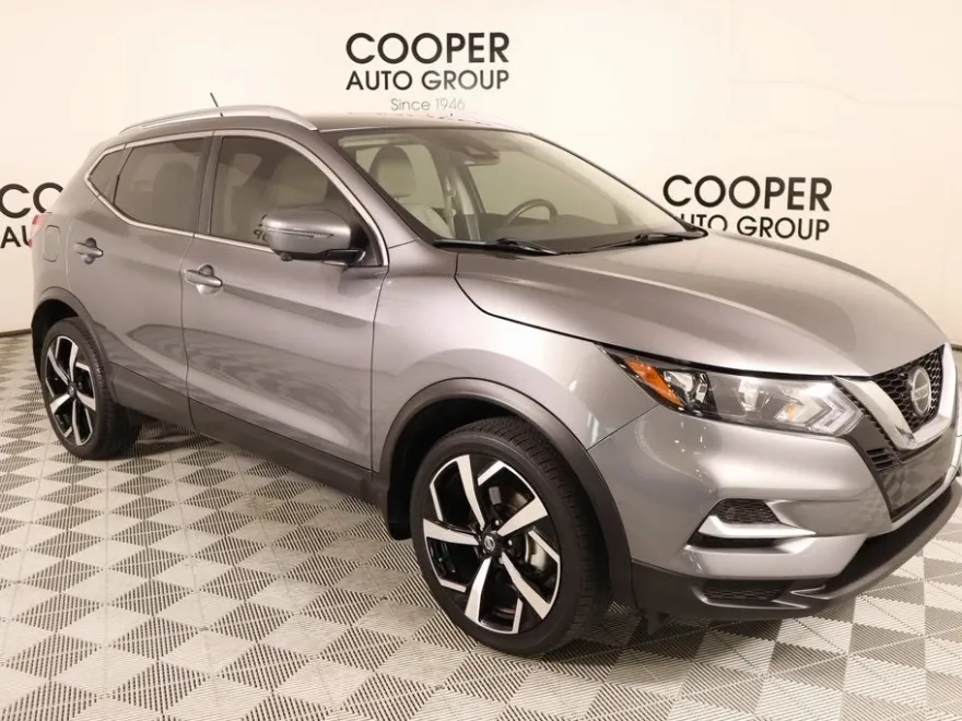 2022 Nissan Rogue Sport SL photo 1