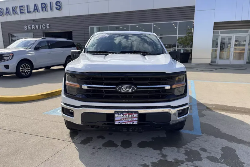 2024 Ford F-150 XLT photo 1