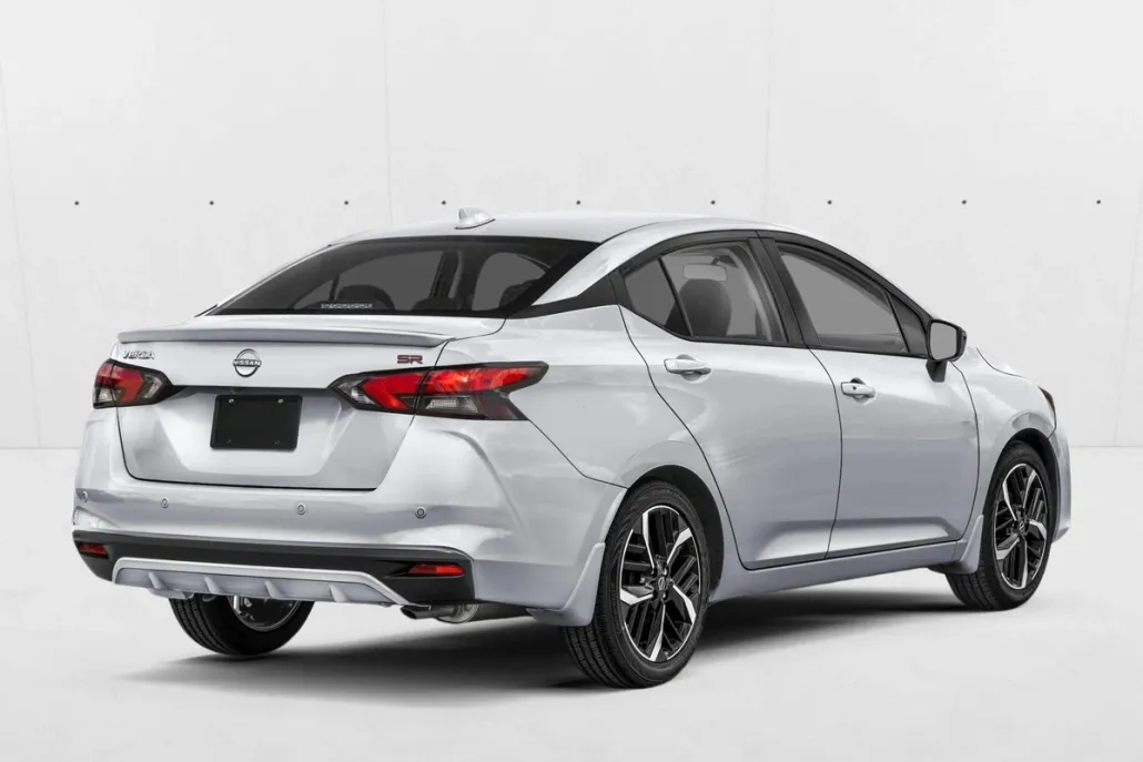 2025 Nissan Versa SR photo 1