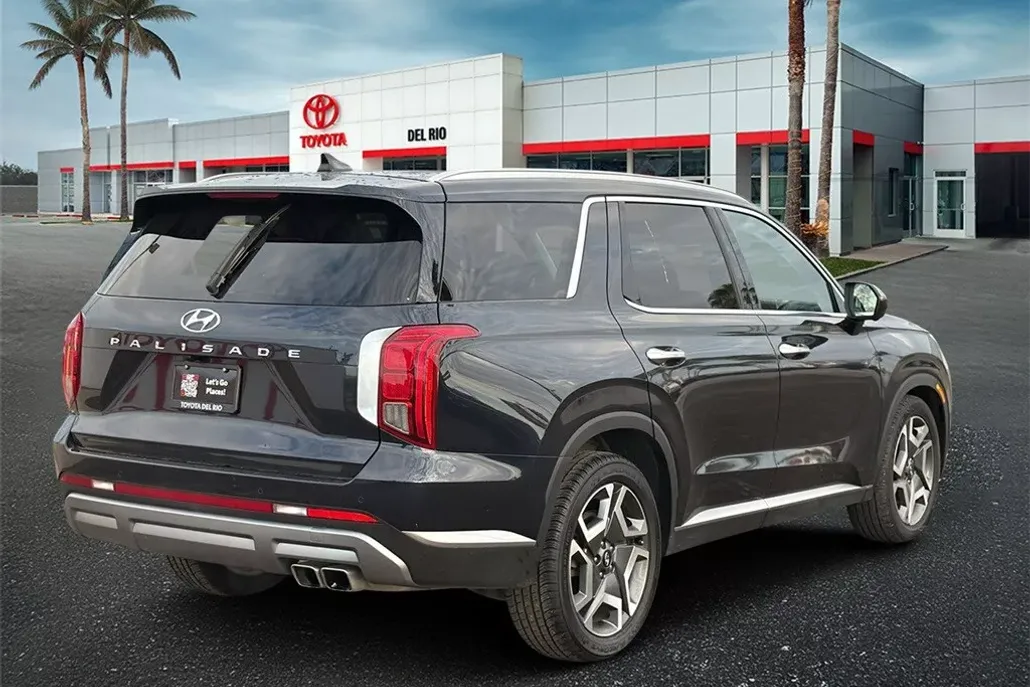 2024 Hyundai Palisade SEL photo 1