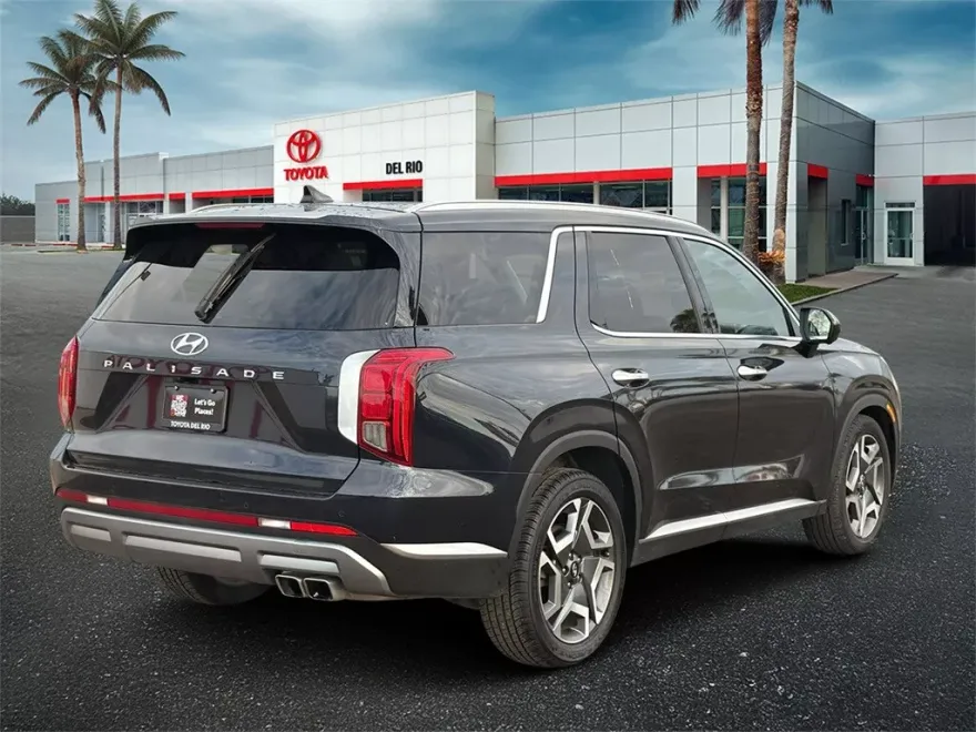 2024 Hyundai Palisade SEL photo 1
