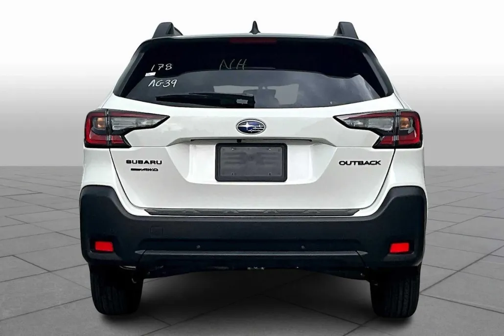 2025 Subaru Outback Onyx Edition photo 1