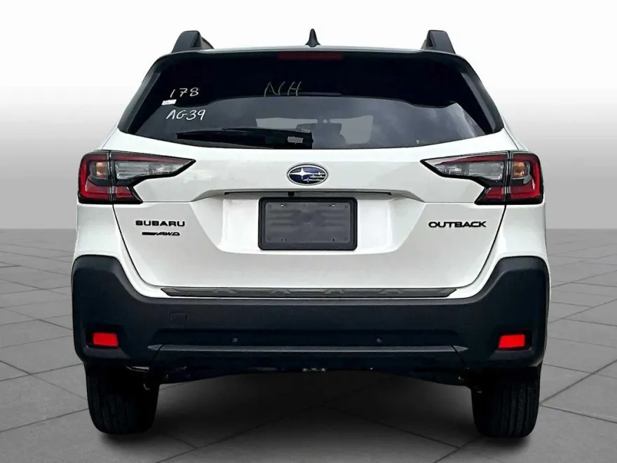 2025 Subaru Outback Onyx Edition photo 1