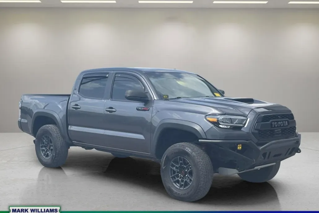 2020 Toyota Tacoma TRD Pro V6 photo 1