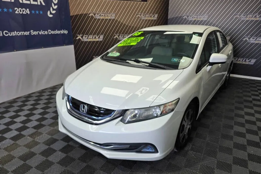 2015 Honda Civic Hybrid photo 1