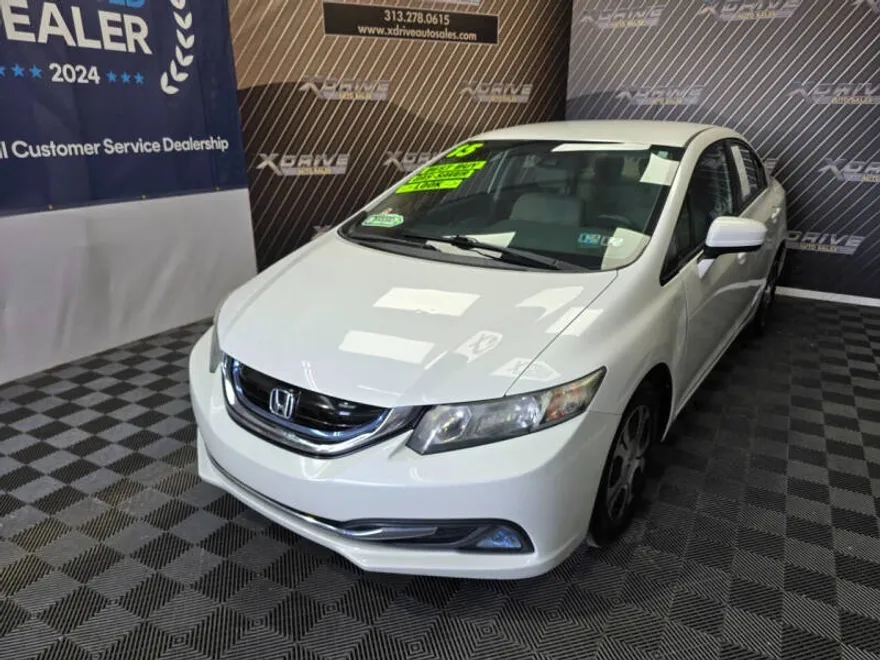 2015 Honda Civic Hybrid photo 1