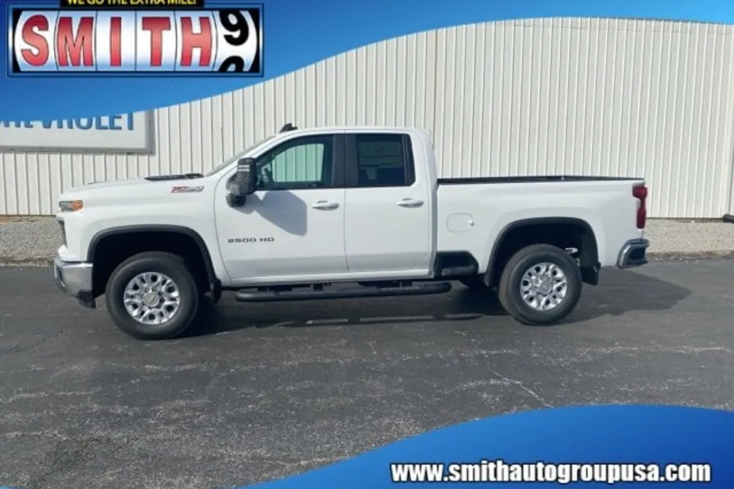 2025 Chevrolet Silverado 2500HD LT photo 1