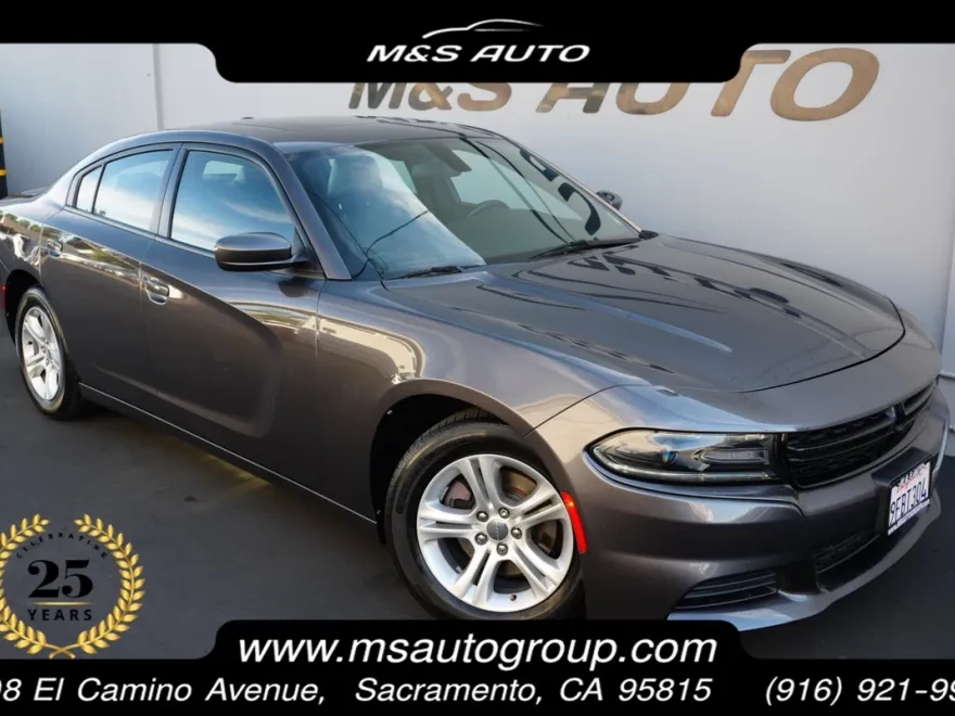 2020 Dodge Charger SXT photo 1