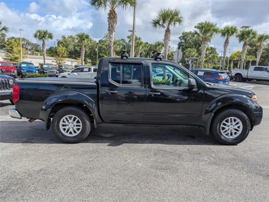2018 Nissan Frontier SV photo 1