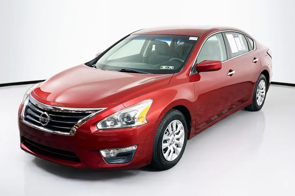 2014 Nissan Altima 2.5 S photo 1