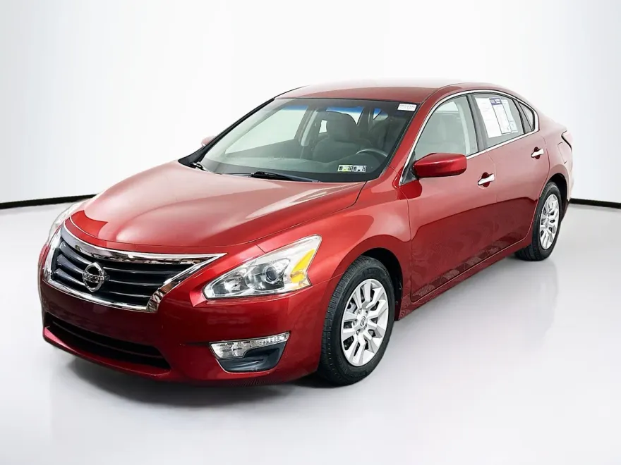 2014 Nissan Altima 2.5 S photo 1