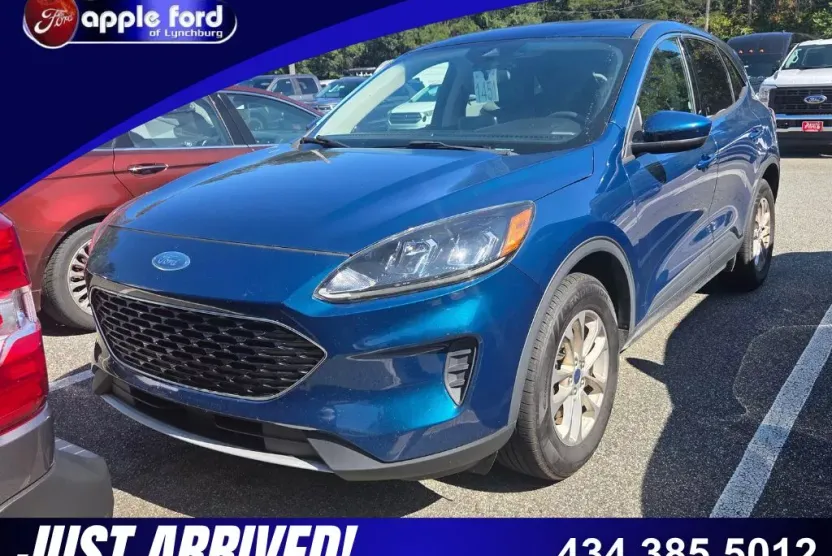 2022 Ford Escape SE photo 1