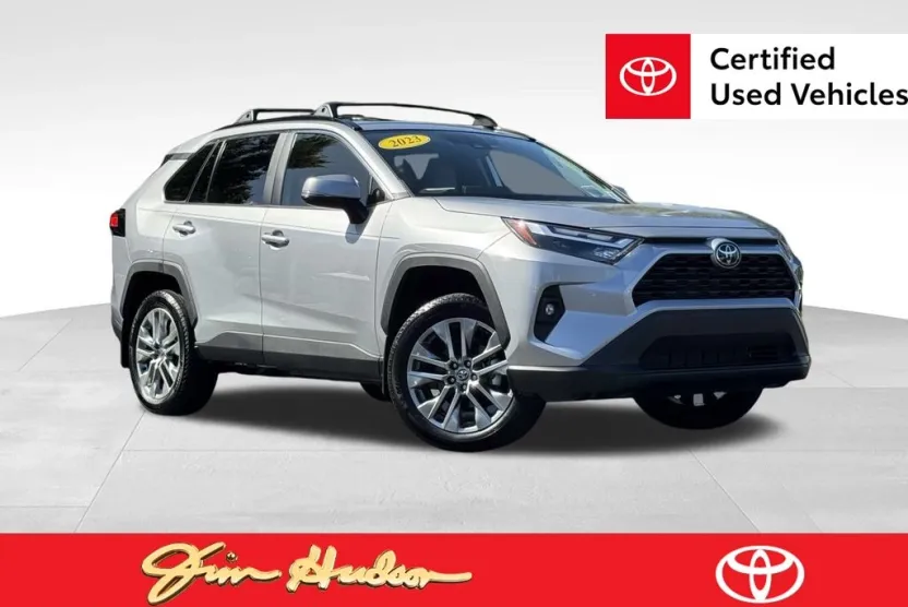 2023 Toyota RAV4 XLE Premium photo 1