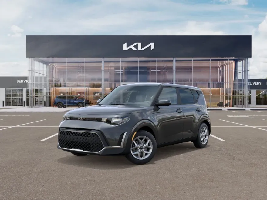 2025 Kia Soul LX photo 1