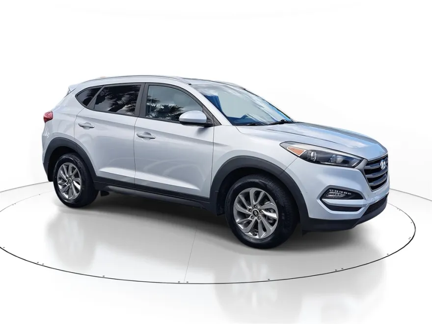 2016 Hyundai Tucson SE photo 1