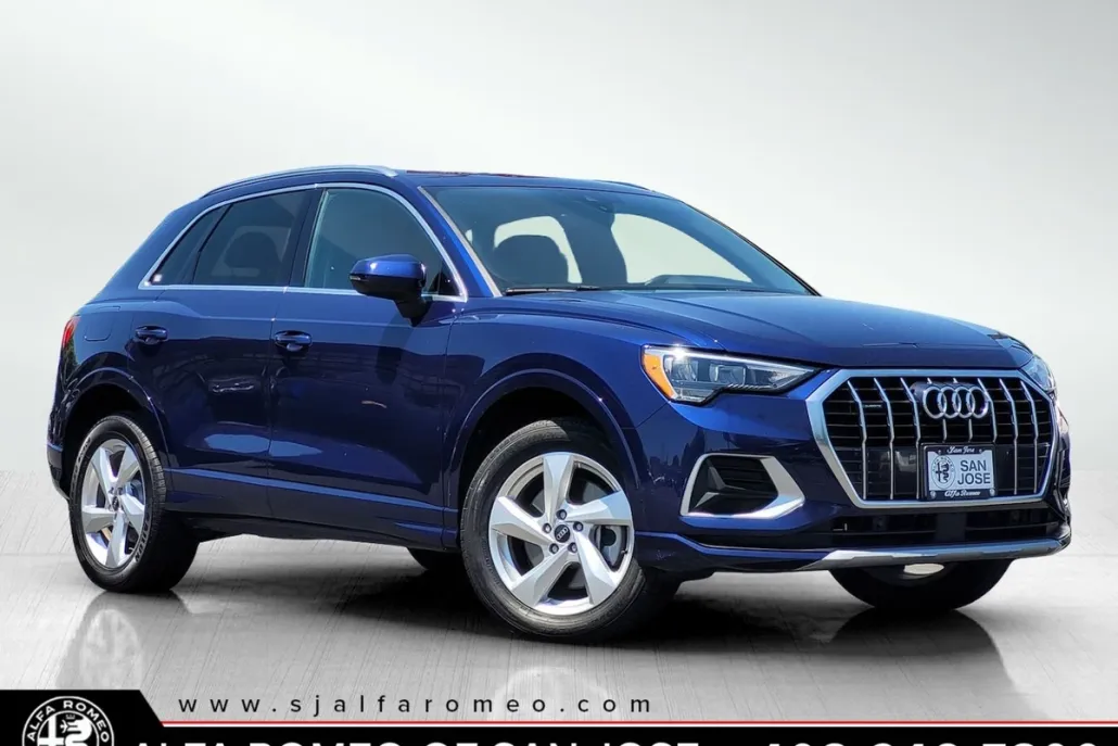 2021 Audi Q3 Premium photo 1