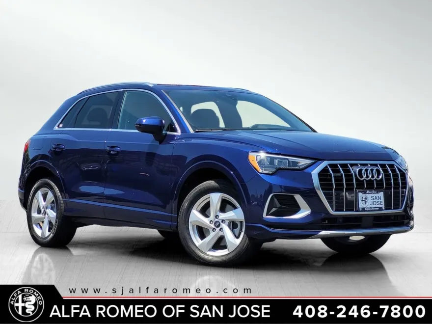 2021 Audi Q3 Premium photo 1
