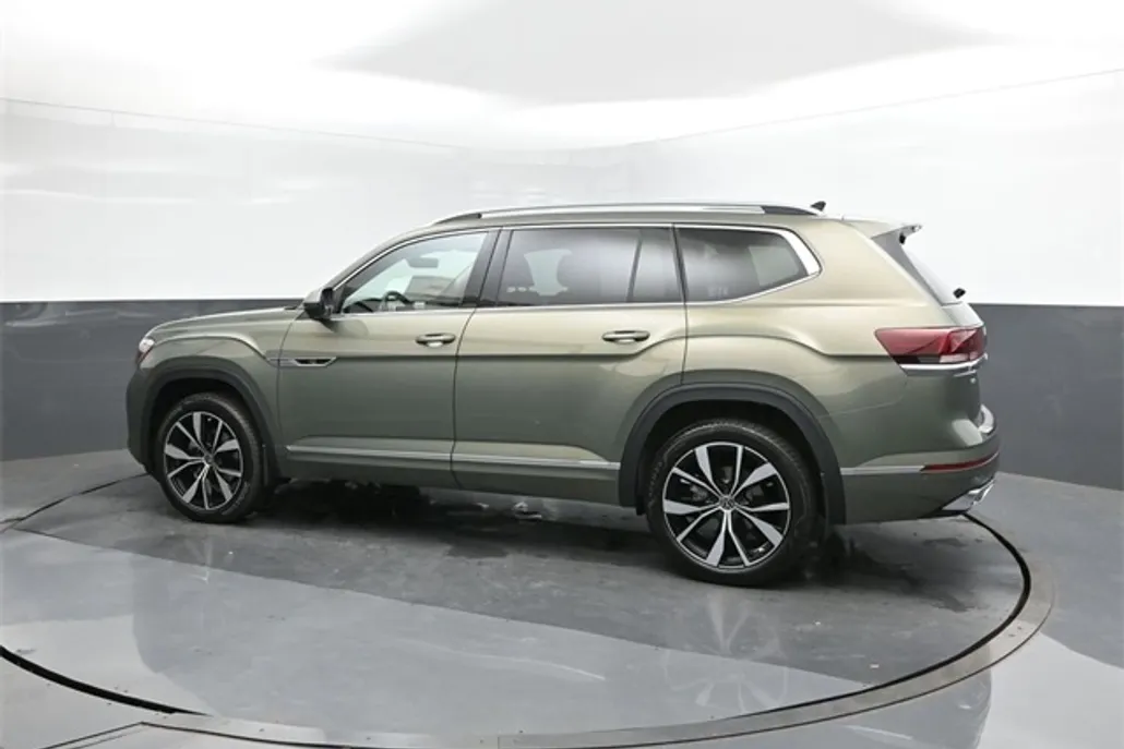 2025 Volkswagen Atlas SEL Premium R-Line photo 1