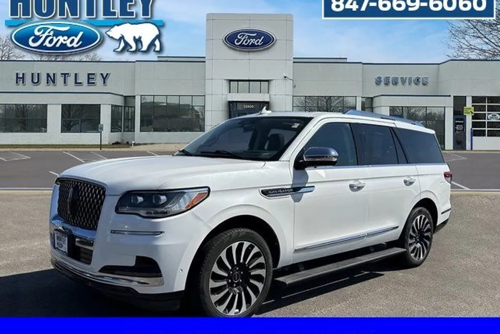 2022 Lincoln Navigator Black Label photo 1