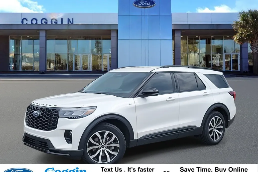 2025 Ford Explorer ST-Line photo 1