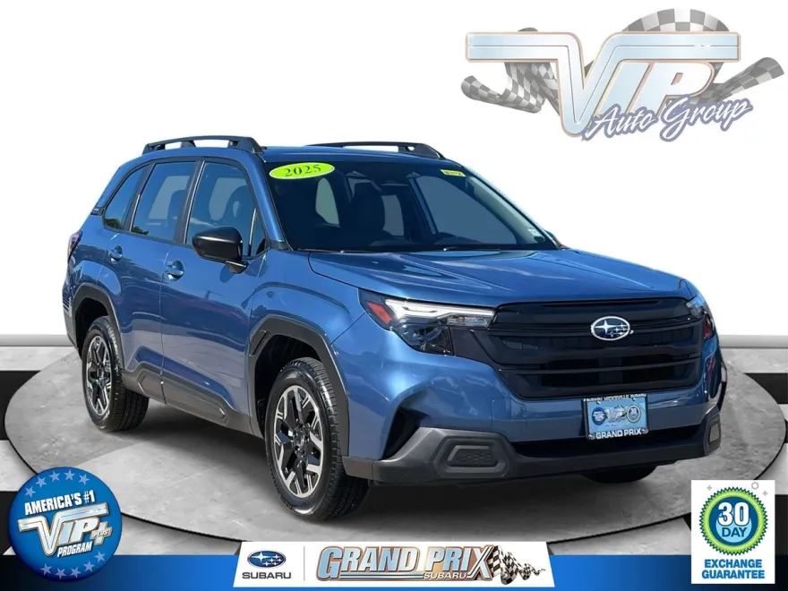 2025 Subaru Forester Base photo 1