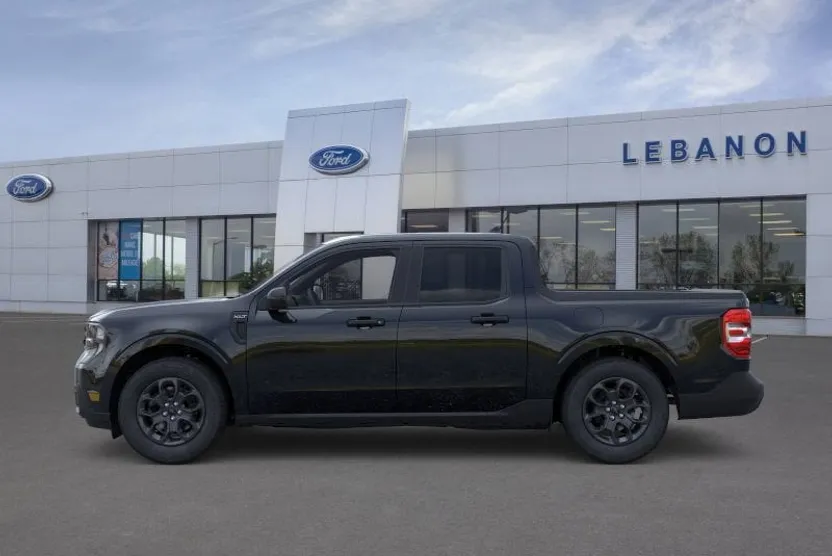 2025 Ford Maverick XLT photo 1