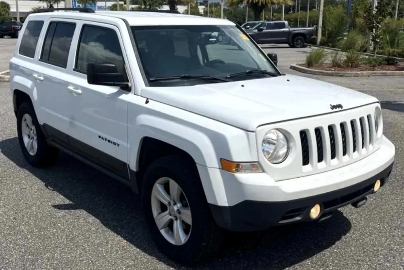 2015 Jeep Patriot Latitude photo 1