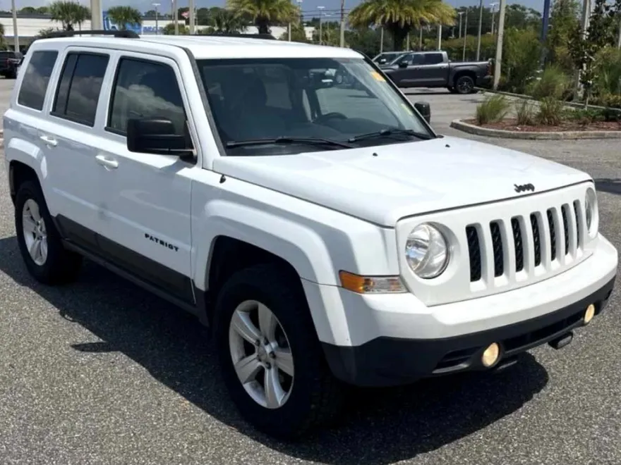 2015 Jeep Patriot Latitude photo 1
