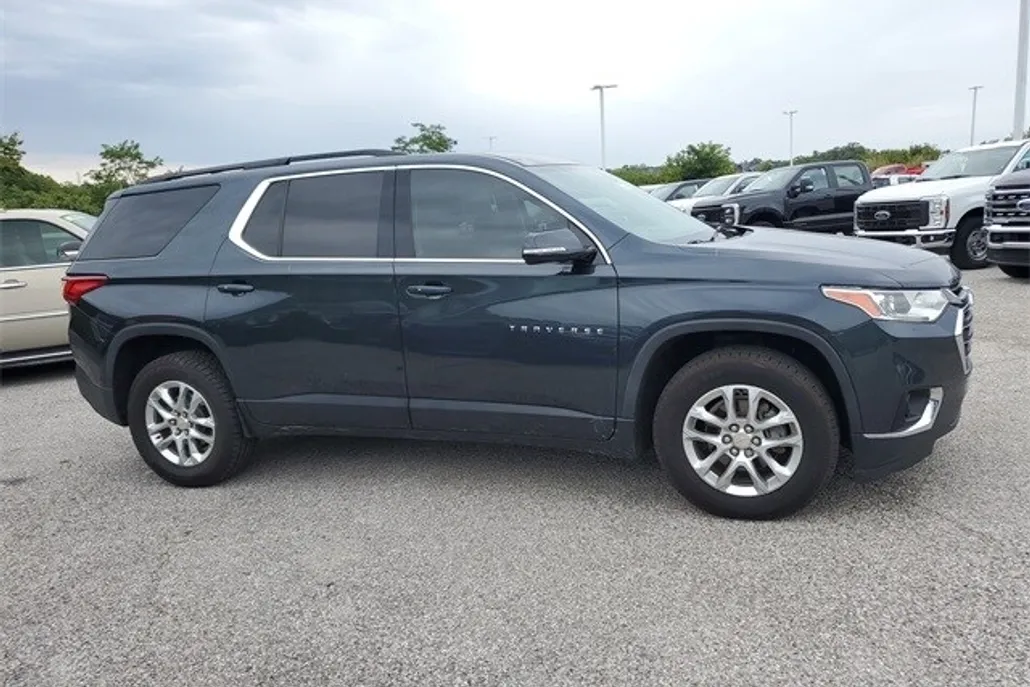 2019 Chevrolet Traverse Leather photo 1