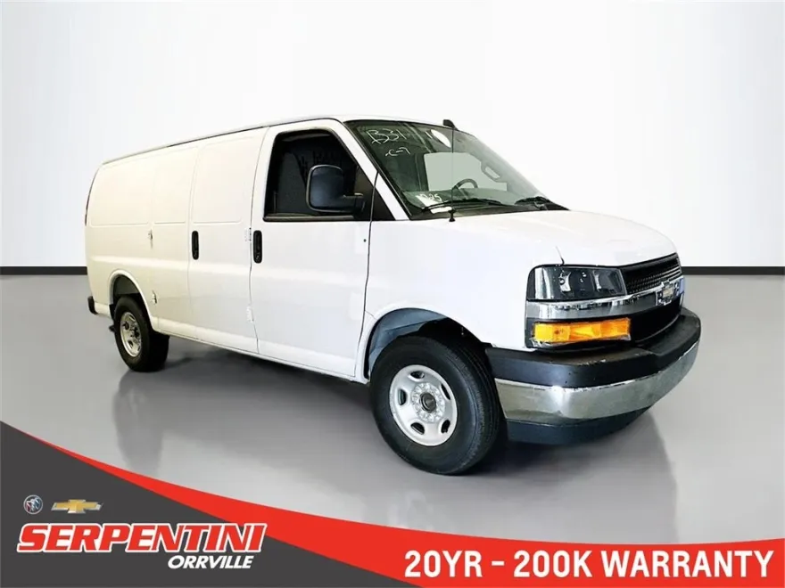 2025 Chevrolet Express Cargo 2500 photo 1