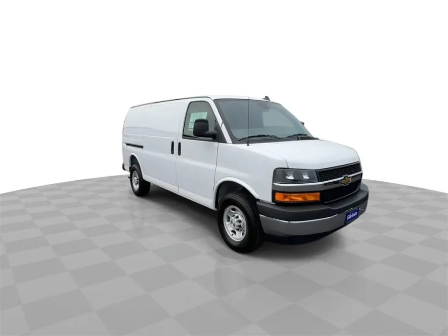 2025 Chevrolet Express Cargo 2500 photo 1