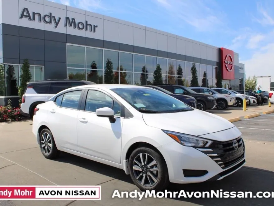 2025 Nissan Versa 1.6 SV photo 1