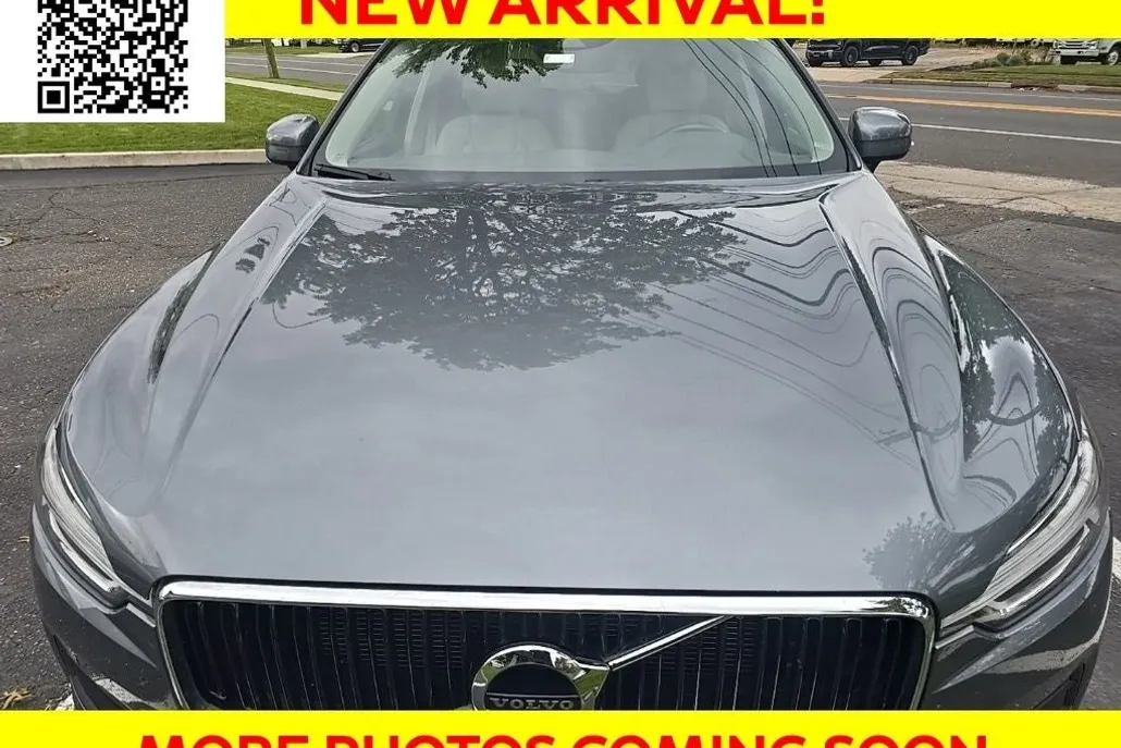 2020 Volvo XC60 T5 Momentum photo 1