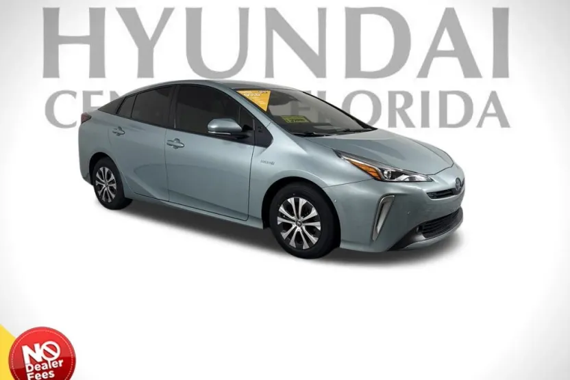 2022 Toyota Prius XLE AWD-e photo 1