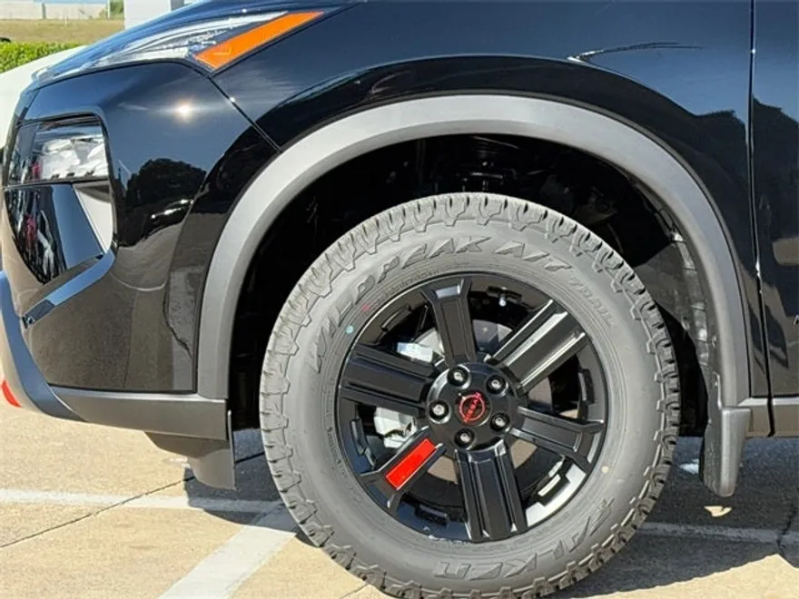 2026 Nissan Rogue SV photo 1