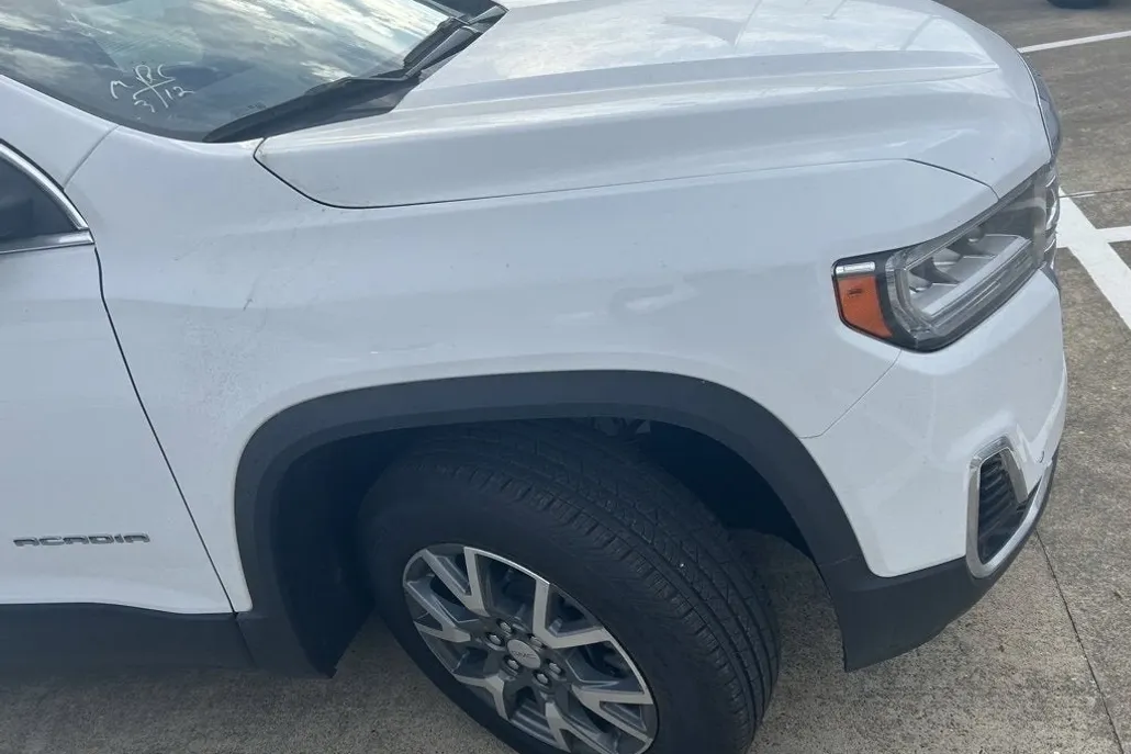 2023 Gmc Acadia SLT photo 1