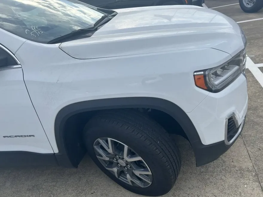 2023 Gmc Acadia SLT photo 1