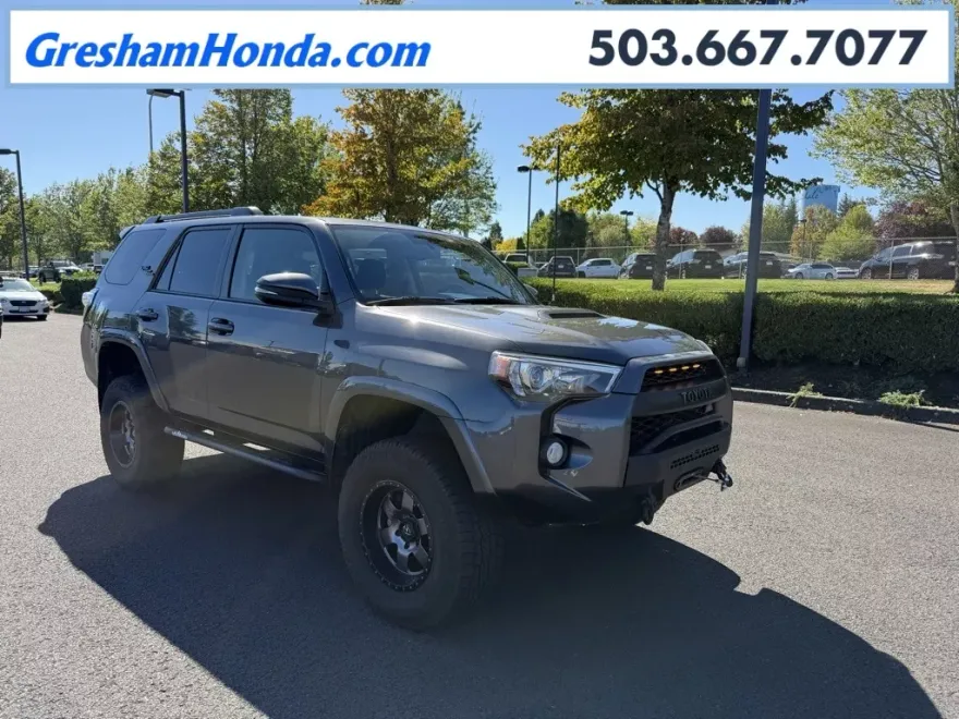 2019 Toyota 4Runner TRD Off-Road Premium photo 1