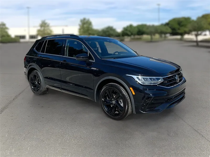 2023 Volkswagen Tiguan SE R-Line Black photo 1