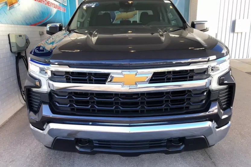 2024 Chevrolet Silverado 1500 LT photo 1