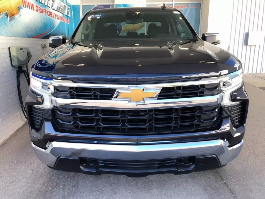 2024 Chevrolet Silverado 1500 LT photo 1
