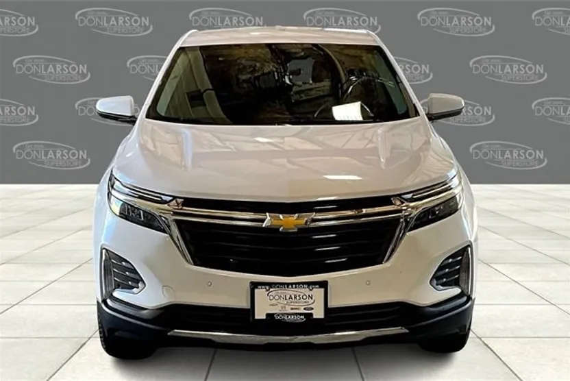 2024 Chevrolet Equinox LT photo 1