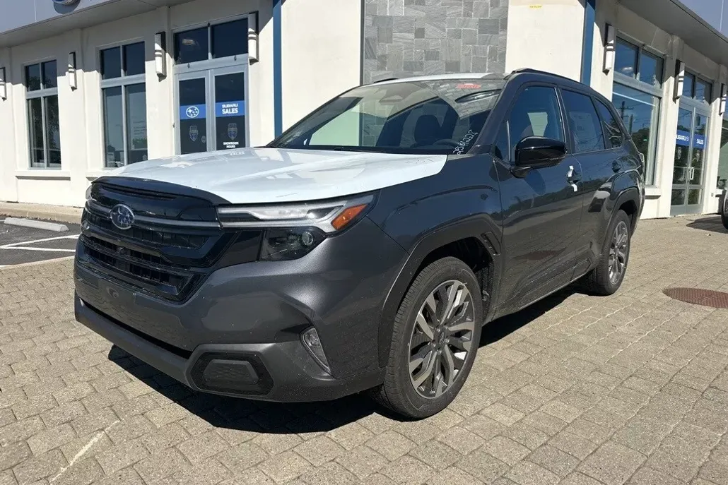2025 Subaru Forester Touring photo 1
