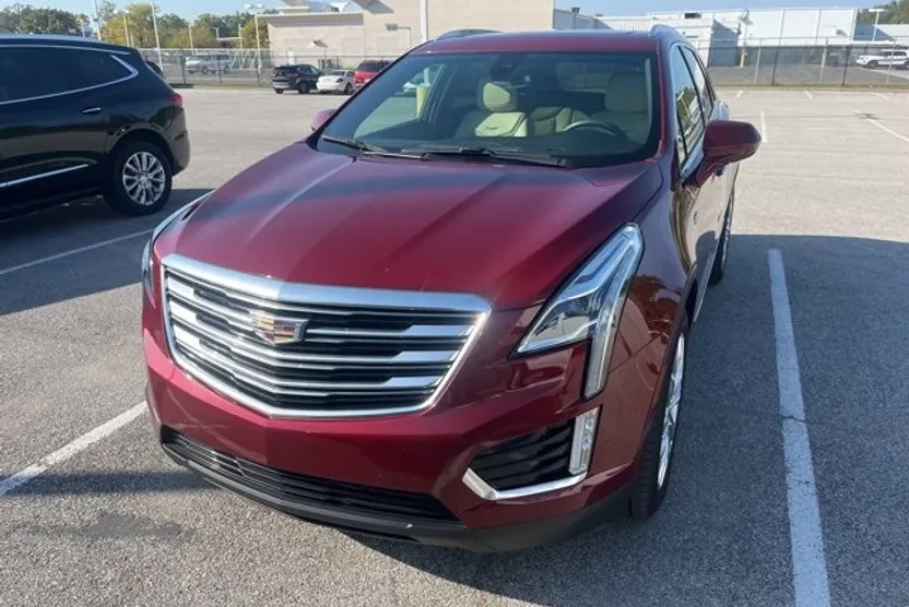2017 Cadillac XT5 Premium Luxury photo 1