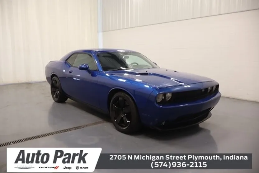 2012 Dodge Challenger R/T photo 1