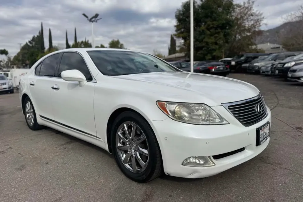 2007 Lexus LS 460 photo 1