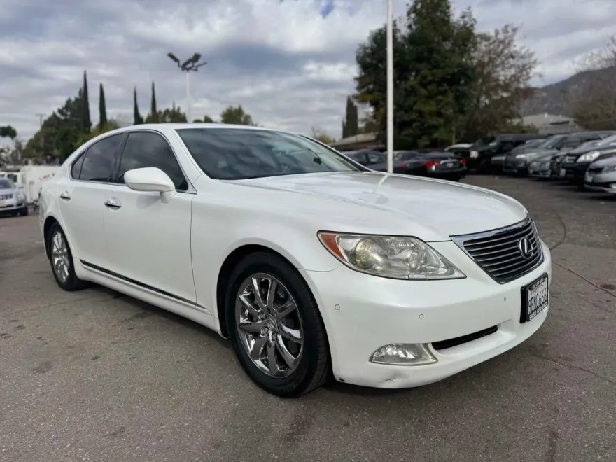 2007 Lexus LS 460 photo 1